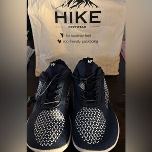 HIKE Footwear Navy and White Sneakers women’s 9/9.5